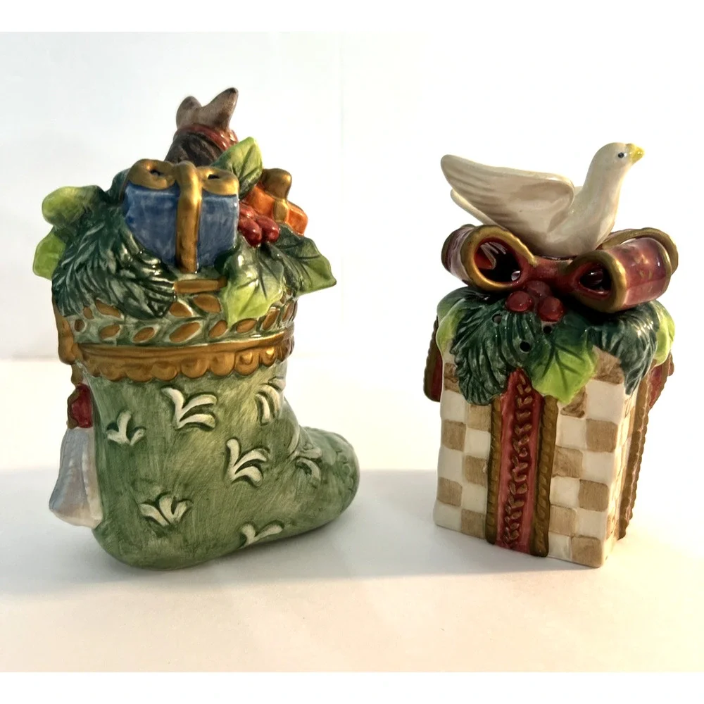 Fitz & Floyd GREGORIAN Horse Stocking Dove Gift Salt & Pepper Shakers Set NEW
